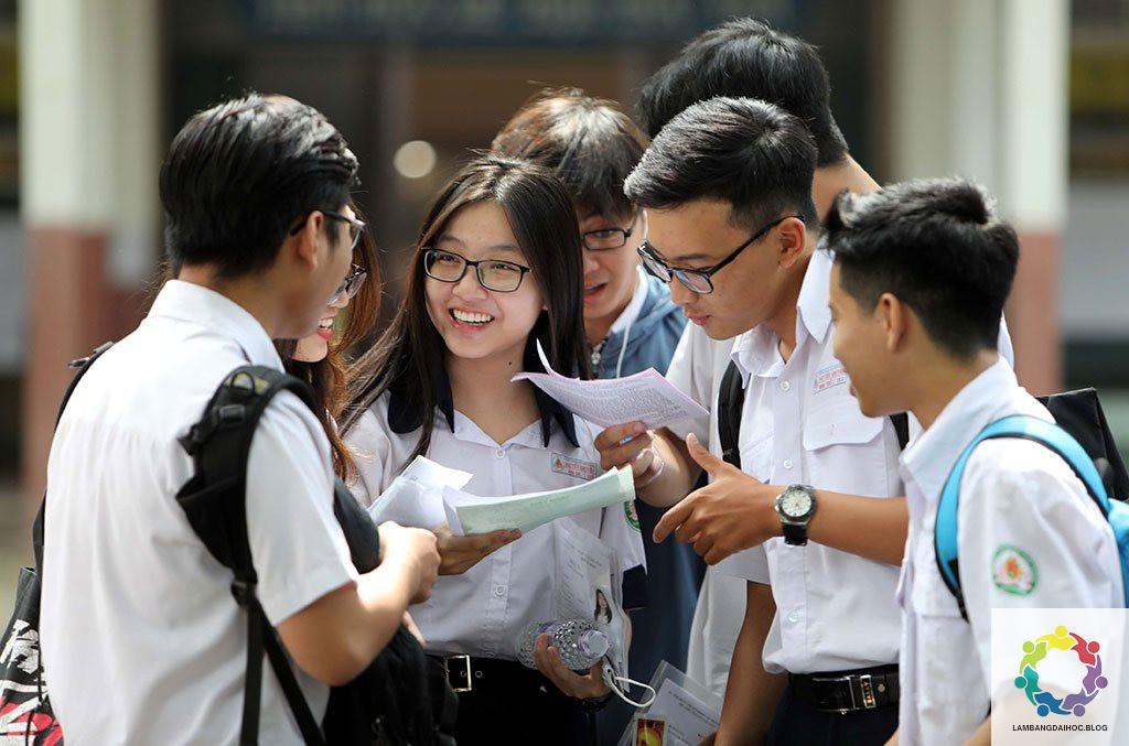 Làm Bằng Đại học – Giải pháp đáp ứng nhu cầu thực tế của sinh viên và người lao động